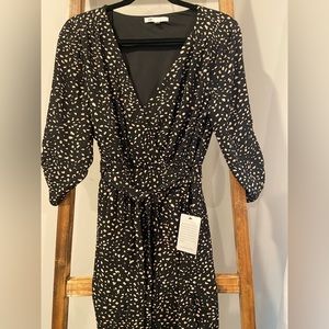 NWT* DR2 BLACK PATTERNED CROSS OVER DRESS